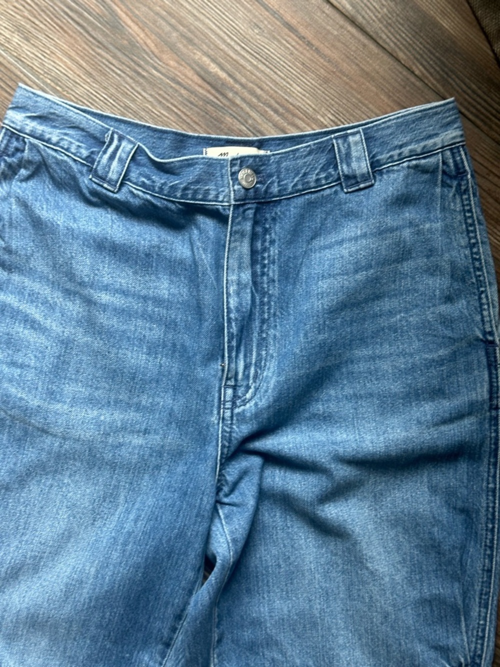 Madewell Relaxed Boyfriend Jeans in Medium Blue - Picture 11 of 12